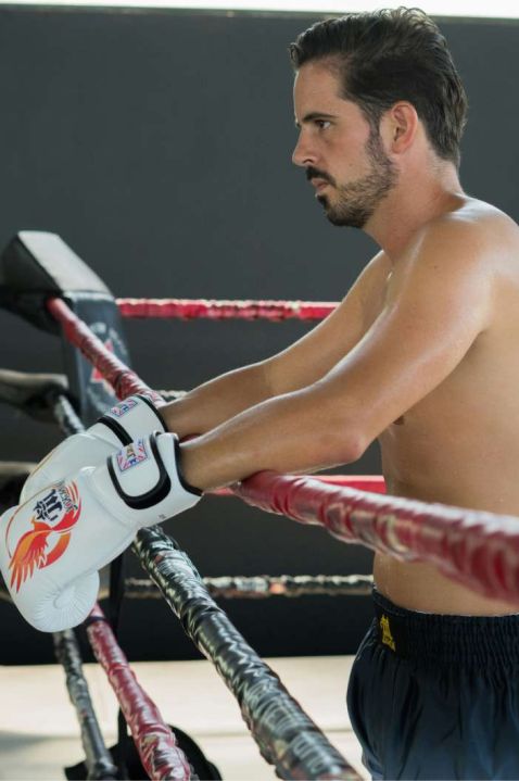Lightweight boxing shoes hero